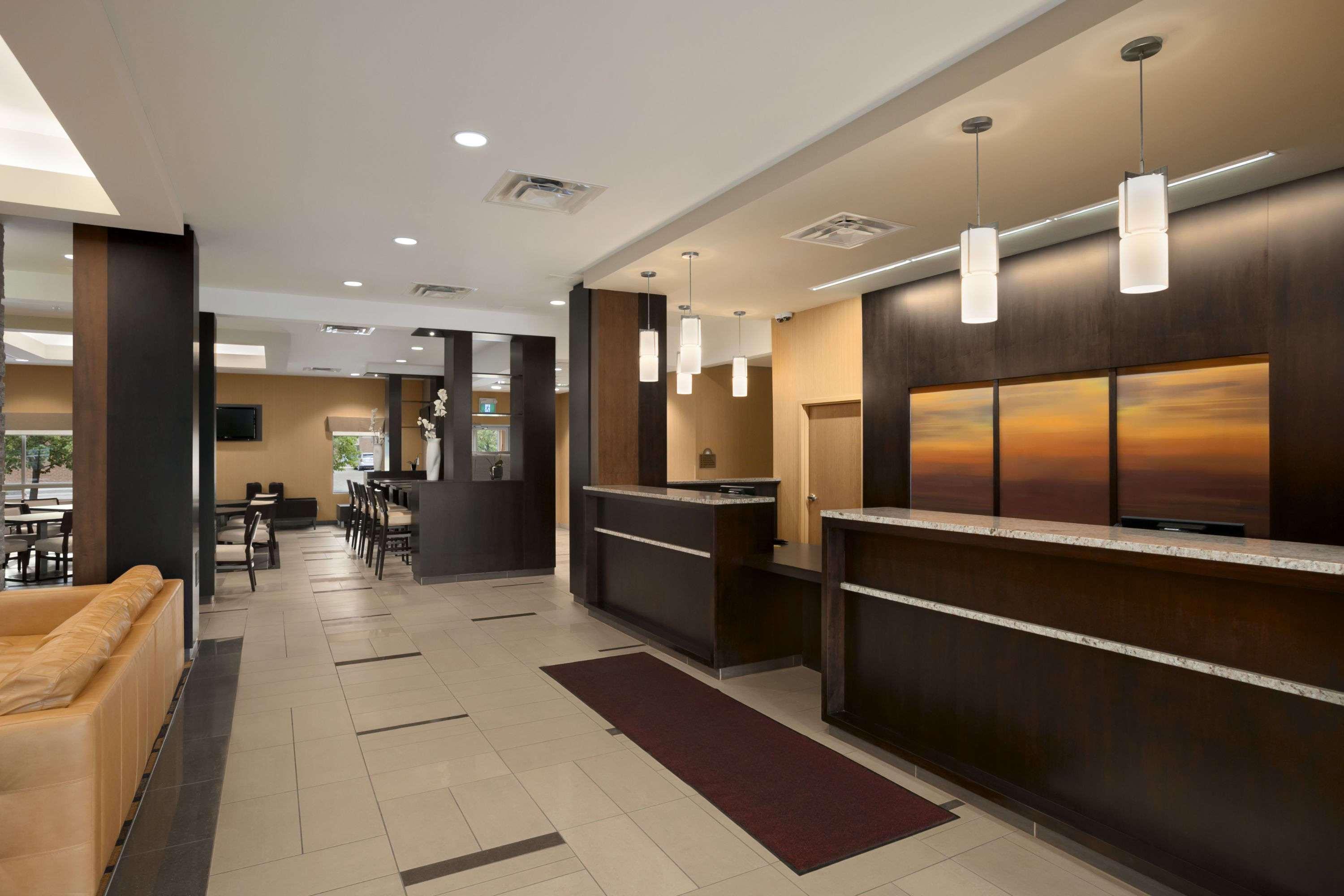 Days Inn & Suites By Wyndham Winnipeg Airport Manitoba Екстериор снимка