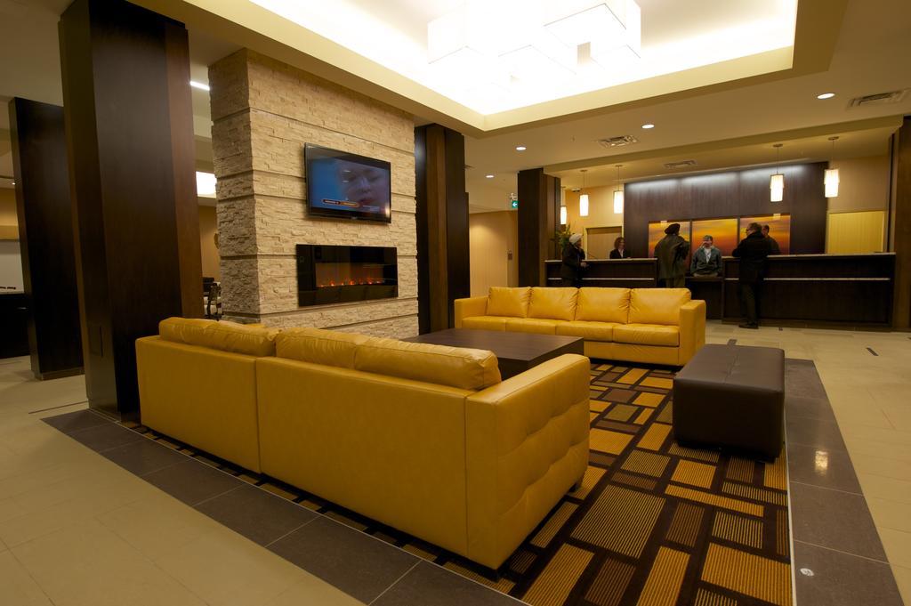 Days Inn & Suites By Wyndham Winnipeg Airport Manitoba Екстериор снимка