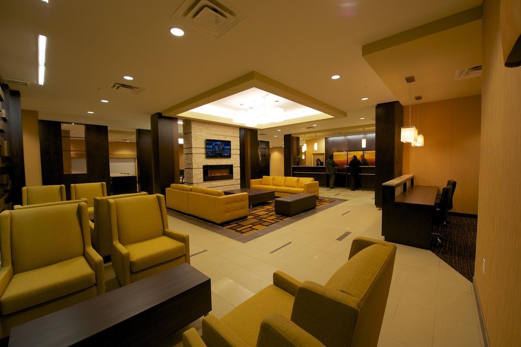 Days Inn & Suites By Wyndham Winnipeg Airport Manitoba Екстериор снимка