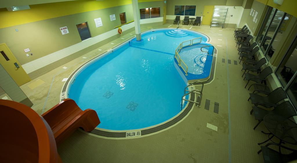 Days Inn & Suites By Wyndham Winnipeg Airport Manitoba Екстериор снимка